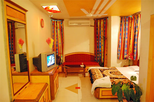 hotel-room-interior
